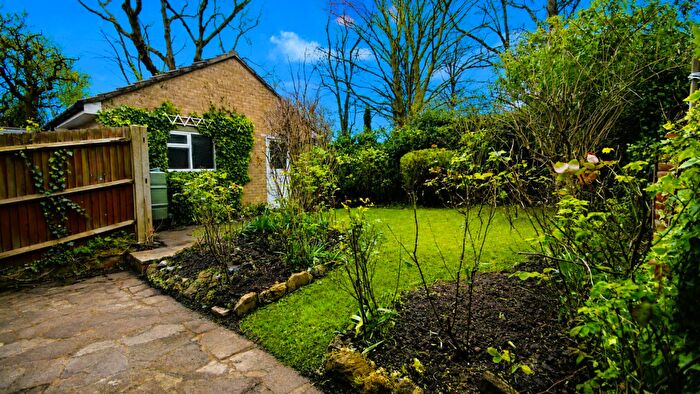 1 Bedroom Apartment To Rent In Latchett Road, London, E18