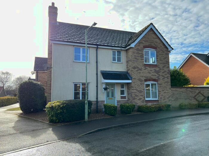 4 Bedroom Detached House To Rent In Kingfisher Way, Mildenhall, Bury St. Edmunds IP28