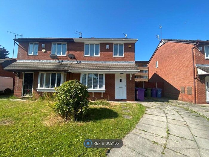 3 Bedroom Semi Detached House To Rent In Brampton Drive, Liverpool, L8