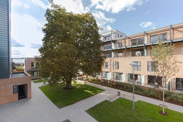 2 Bedroom Flat To Rent In Flamsteed Close, Cambridge, CB1