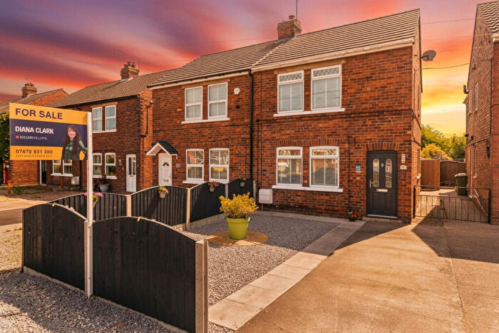 2 Bedroom Semi-Detached House For Sale In Asquith Avenue, Ealand, DN17