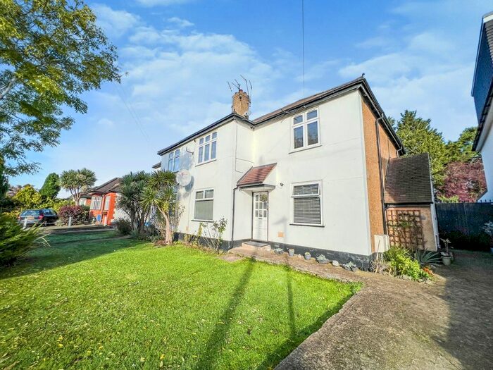 2 Bedroom Maisonette To Rent In Kenneth Gardens, Stanmore, HA7