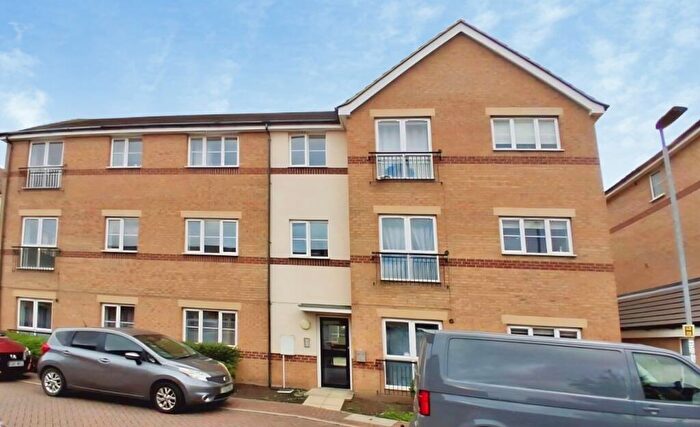 2 Bedroom Apartment To Rent In Rathbone Crescent, Peterborough, PE3