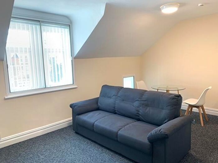 1 Bedroom Property To Rent In Newport Road, Roath, Cardiff, CF24