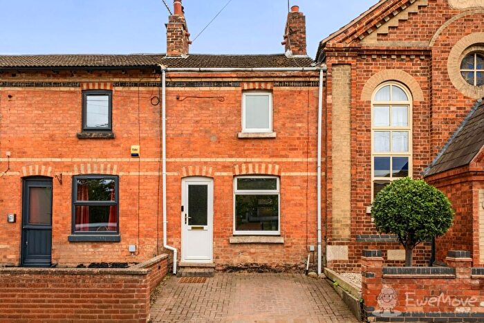 2 Bedroom Terraced House For Sale In Chapel Street, Rugby, CV23