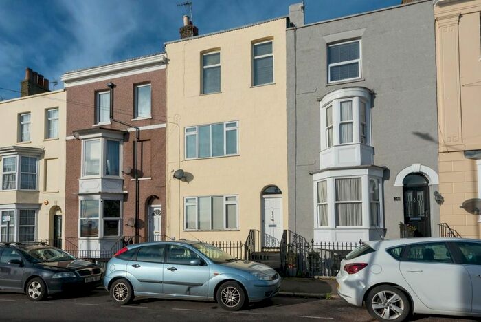 4 Bedroom Maisonette To Rent In Hardres Street, Ramsgate, CT11