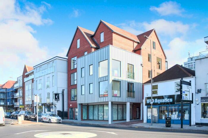 2 Bedroom Apartment To Rent In Ongar Road, Brentwood, CM15