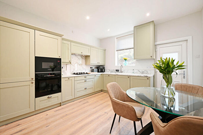 3 Bedroom Terraced House For Sale In Fentonville Street, Sharrow, Sheffield, S11