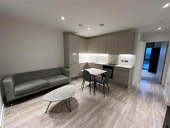 1 Bedroom Apartment To Rent In Fiftyfive, Queen Street, Salford, M3