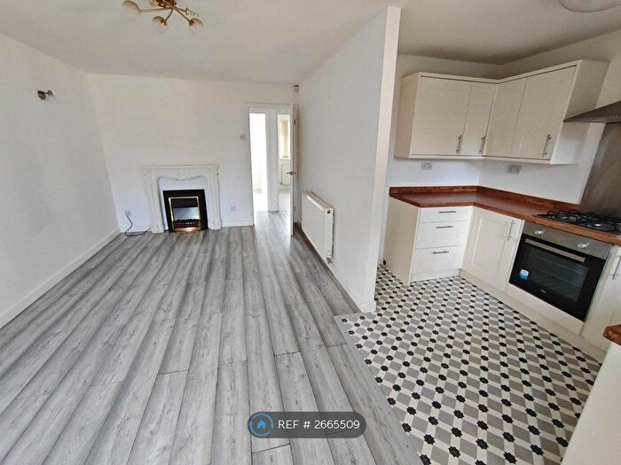 2 Bedroom Bungalow To Rent In Milford Drive, Liverpool, L12