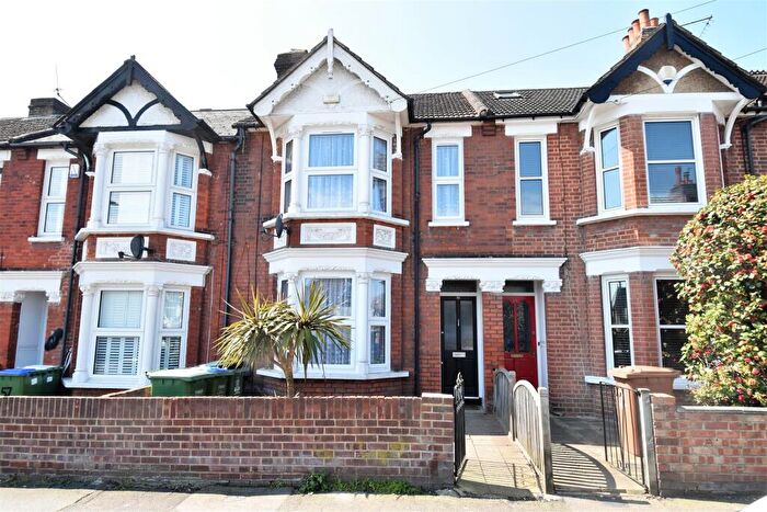 3 Bedroom Terraced House To Rent In Oaklands Road, Bexleyheath, DA6