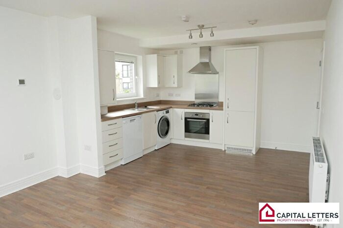 2 Bedroom Flat To Rent In Mulberry Crescent, Renfrew, Renfrewshire, PA4