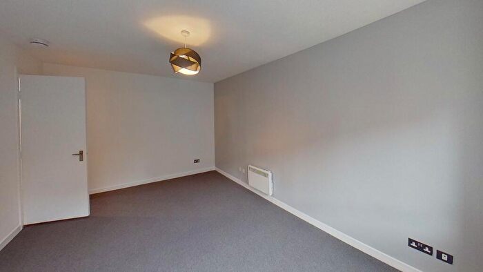 2 Bedroom Flat To Rent In Craighouse Gardens, Edinburgh, EH10