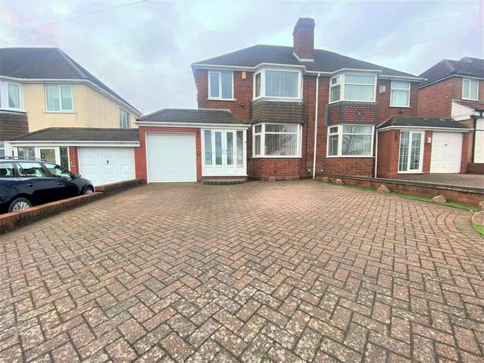 3 Bedroom Semi-Detached House To Rent In Sutton Oak Road, Sutton Coldfield, B73