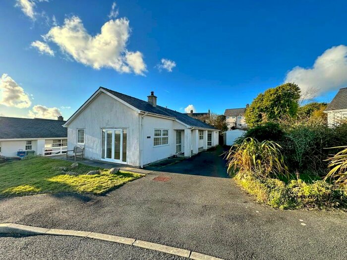 3 Bedroom Detached Bungalow For Sale In St Tudwals Estate, Mynytho, Pwllheli, LL53