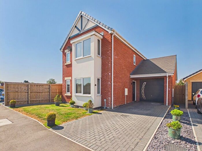 3 Bedroom Detached House For Sale In Cedar Way, Woodhall Spa, LN10