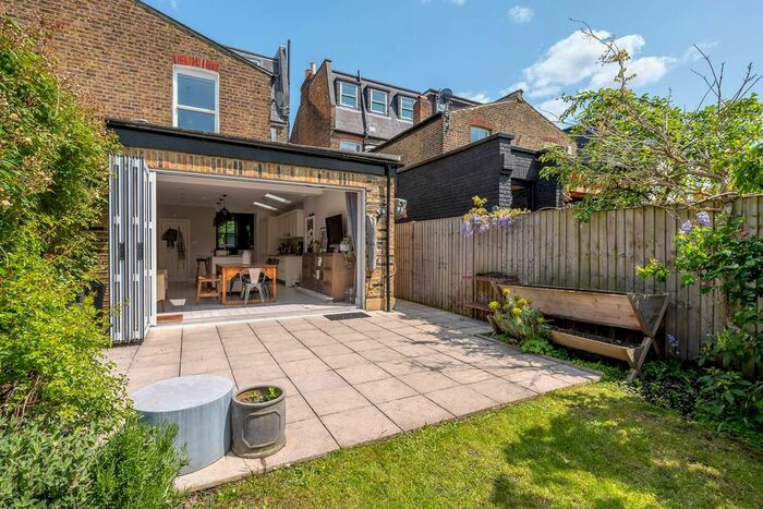 4 Bedroom Property To Rent In Rayleigh Road, Wimbledon, London, SW19