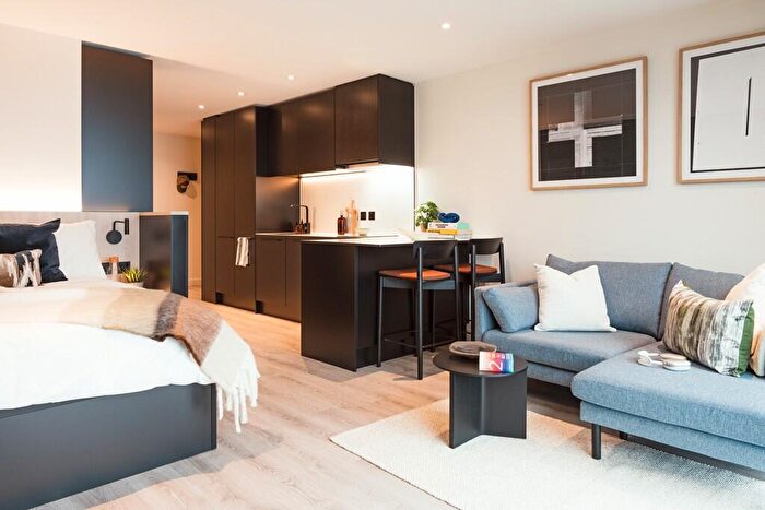 Studio To Rent In Union West Tower, Water Street, Manchester, Greater Manchester, M3