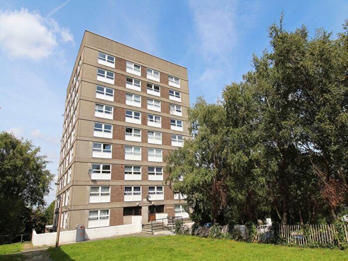 2 Bedroom Flat To Rent In Sir Francis Way, Brentwood, CM14