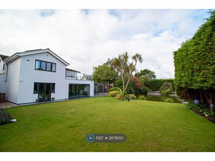 3 Bedroom Maisonette To Rent In Champions Way, South Woodham Ferrers, Chelmsford, CM3