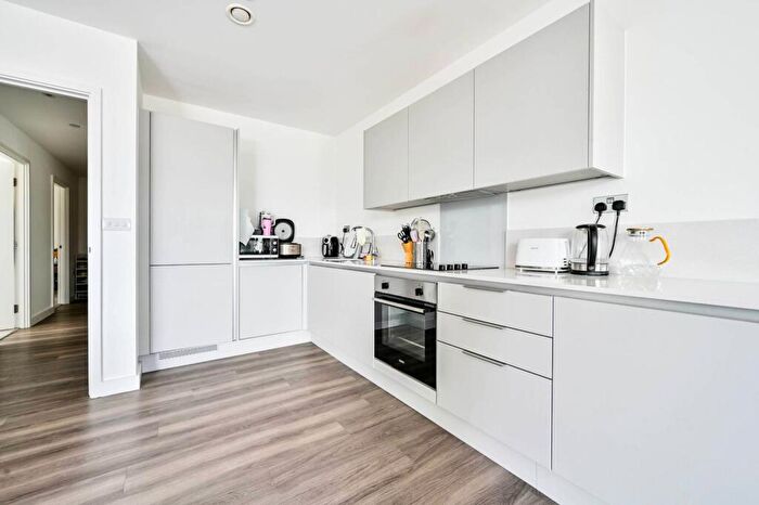 2 Bedroom Flat To Rent In Assay Apartments, Station View, Guildford, GU1