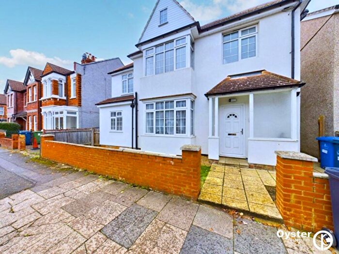 Studio To Rent In Wellington Road, Harrow, HA3