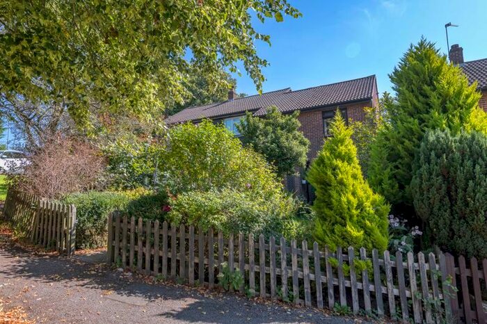 3 Bedroom Semi-Detached House To Rent In Alderbrook Path, Crowborough, TN6