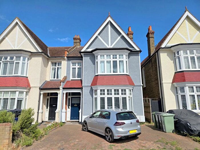 1 Bedroom Flat For Sale In Arran Road, Catford, London, SE6
