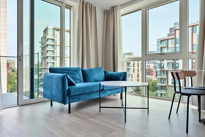 2 Bedroom Flat To Rent In Coster Avenue London, N4