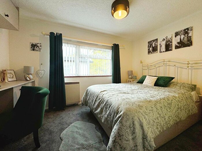 2 Bedroom Detached House For Sale In Oakland Glen, Walton-le-Dale, Preston, Lancashire, PR5