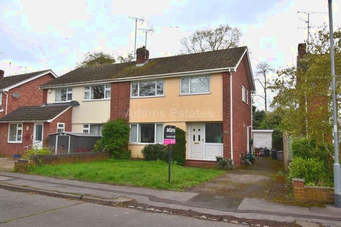 3 Bedroom Semi-Detached House To Rent In Antrim Rd, Woodley, RG5