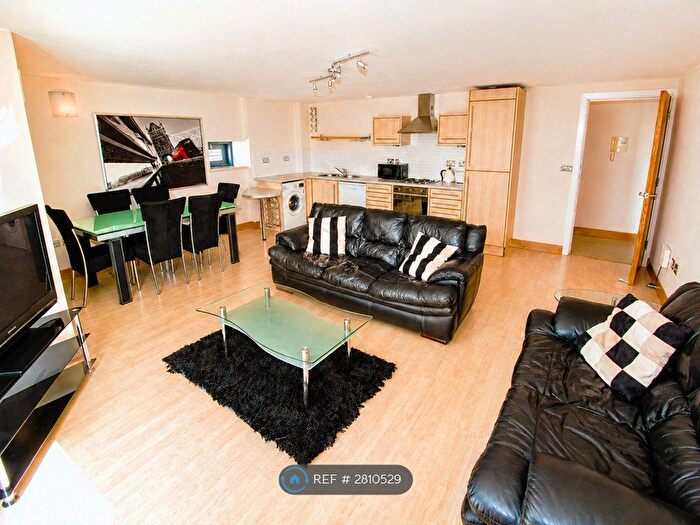 2 Bedroom Flat To Rent In Little Neville Street, Leeds, LS1
