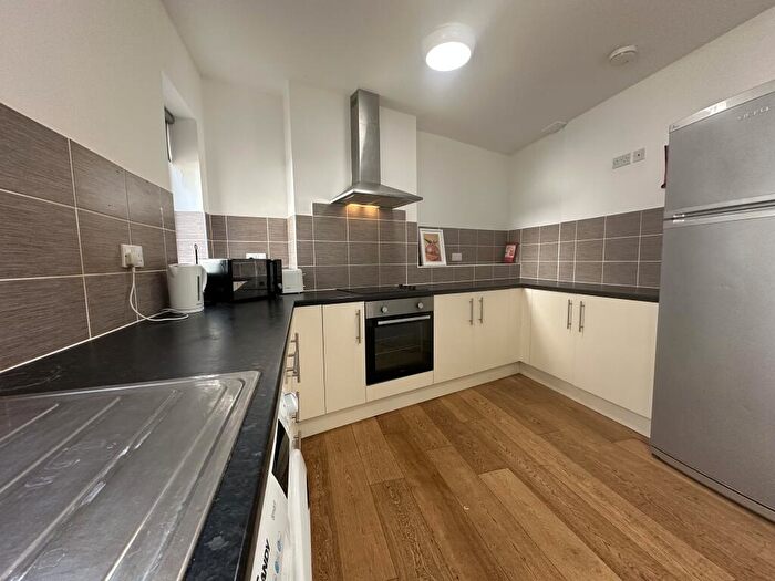 5 Bedroom Terraced House To Rent In West End // Bed & Bath // Sept, LN1