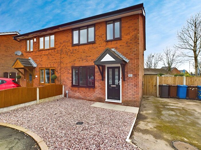 3 Bedroom Semi-Detached House To Rent In Shakespeare Grove, Wigan, WN3