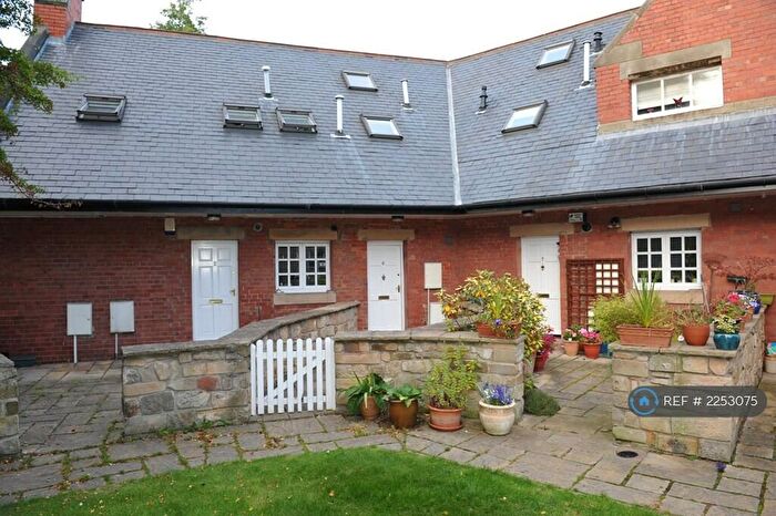 2 Bedroom Maisonette To Rent In St Godrics Court, Durham, DH1