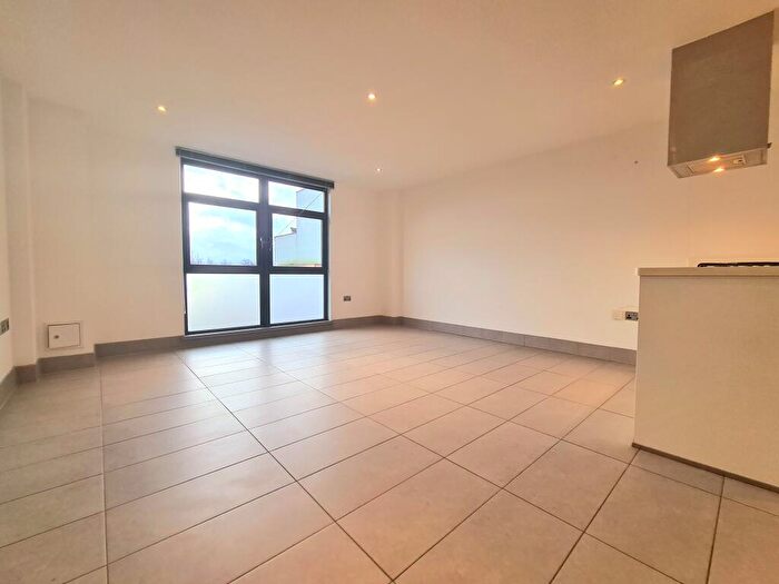 1 Bedroom Flat To Rent In Living Building, Sherman Road, Bromley, BR1