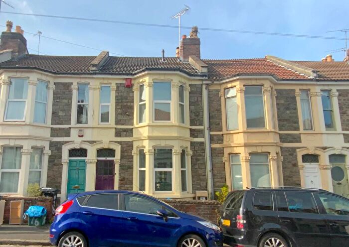 3 Bedroom Terraced House For Sale In Camelford Road, Bristol, BS5