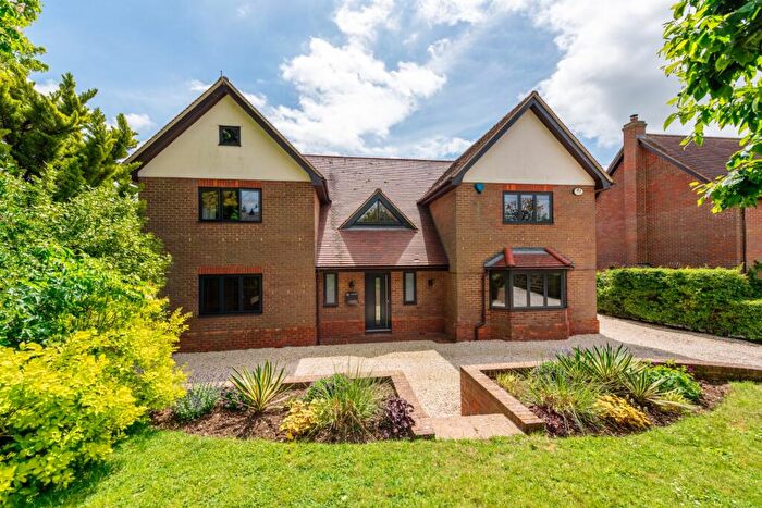 4 Bedroom Detached House For Sale In East End, Weedon, Aylesbury, Buckinghamshire, HP22
