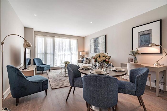 2 Bedroom Flat To Rent In Westferry Circus, London, E14