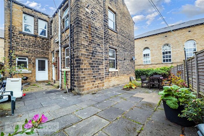 2 Bedroom End Terrace House For Sale In Haigh Street, Lockwood, Huddersfield, Kirklees, HD1