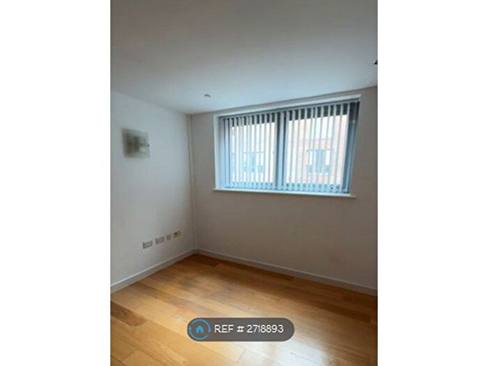 1 Bedroom Flat To Rent In City Walk, Sheffield, S1
