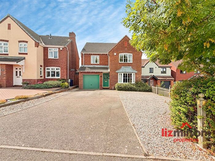 4 Bedroom Detached House For Sale In Woodward Way, Swadlincote, DE11