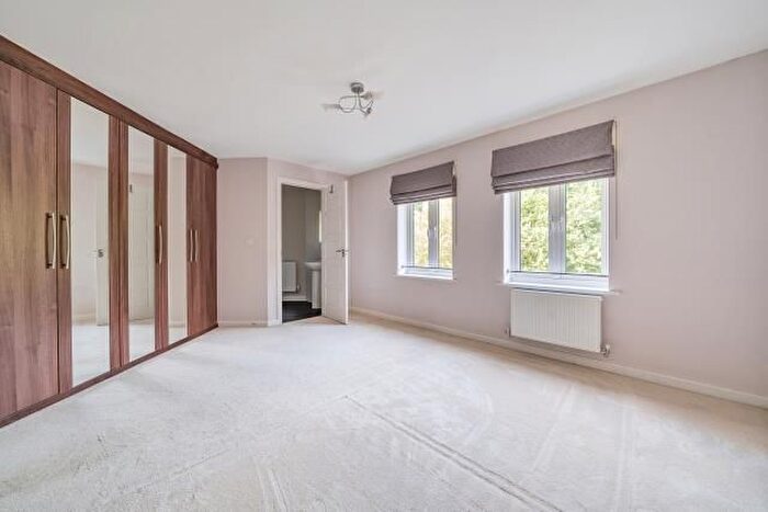 3 Bedroom Detached House To Rent In Draper Crescent, Wokingham, RG40