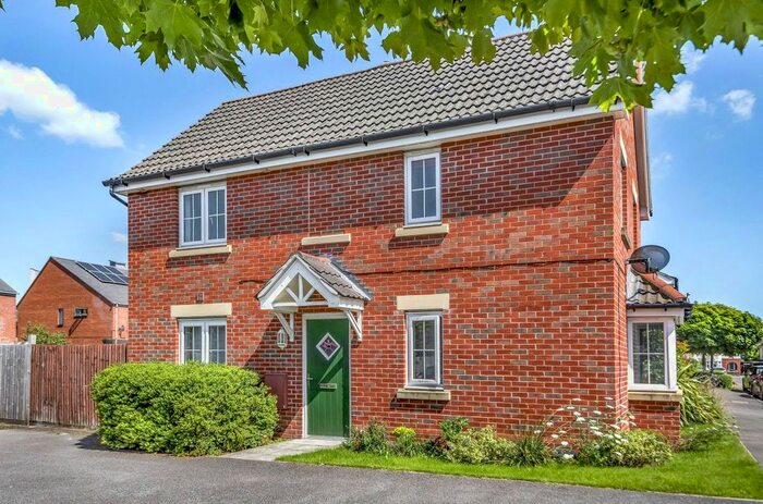 3 Bedroom Detached House To Rent In Argosy Crescent, Eastleigh, Hampshire SO50