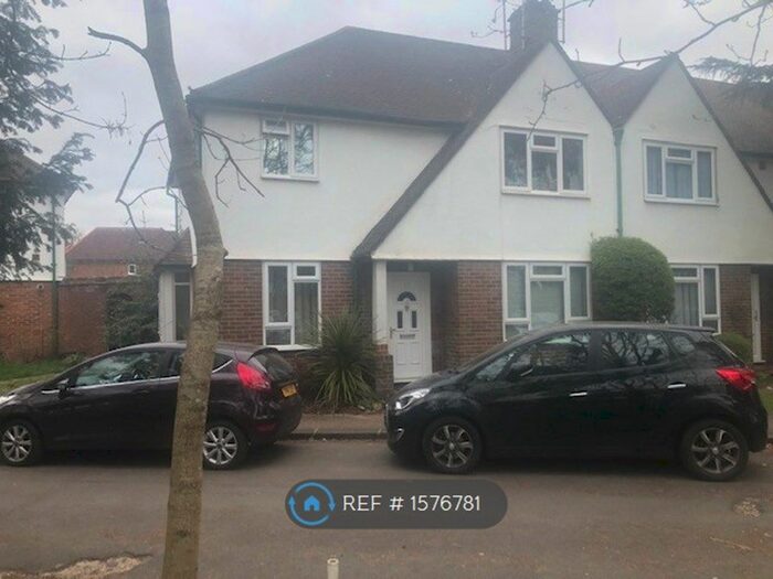 2 Bedroom Flat To Rent In Stanmore, Stanmore, HA7