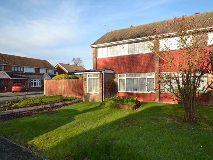 3 Bedroom Semi-Detached House To Rent In Shearwater, New Barn, Longfield, DA3