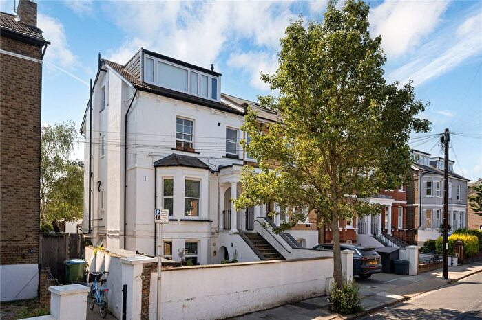 1 Bedroom Flat To Rent In Amyand Park Road, Twickenham, TW1
