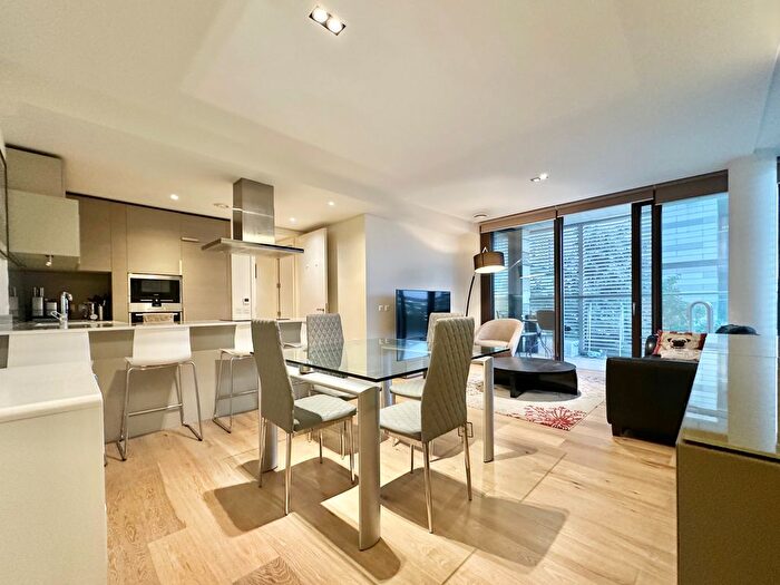 2 Bedroom Flat To Rent In York Way, London, N1C