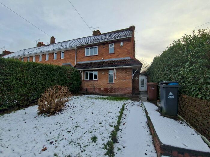 2 Bedroom Semi-Detached House To Rent In Simpson Road, Walsall, WS2