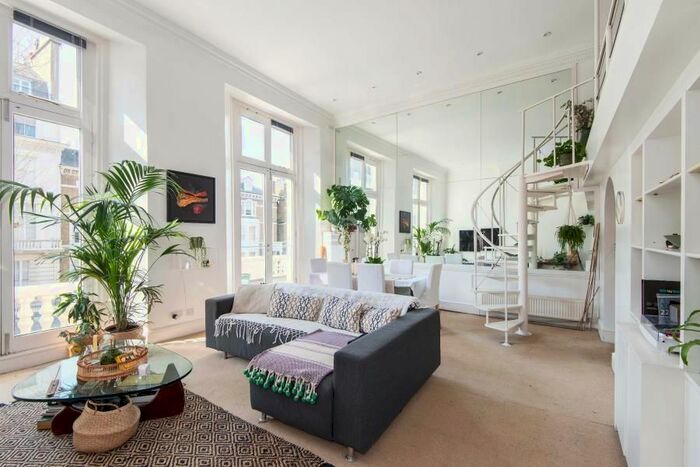 Studio To Rent In Warrington Crescent, Little Venice, W9